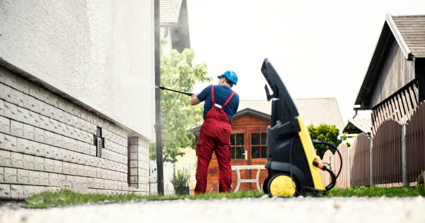 Best Fence Cleaning  in Winfield, MO